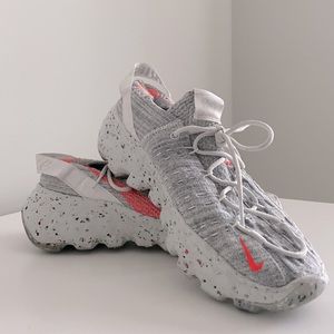 Nike Space Hippie | 8.5 | Grey and Neon Pink